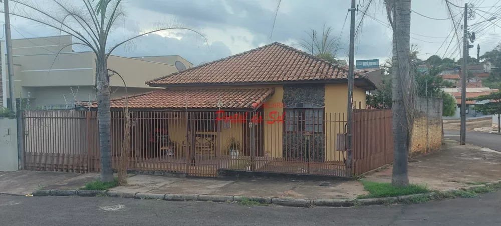 Casa, 3 quartos, 168 m² - Foto 1