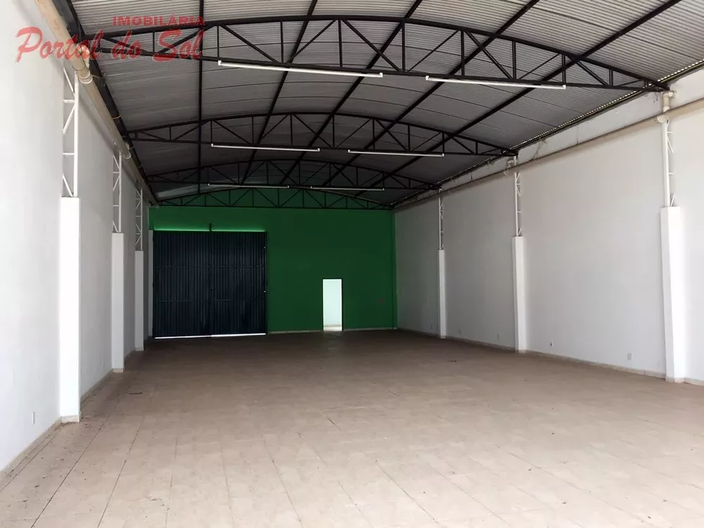 Loja-Salão, 670 m² - Foto 1