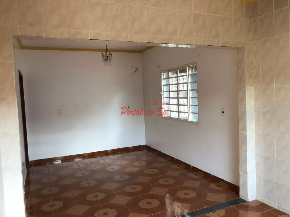 Casa, 2 quartos, 220 m² - Foto 1