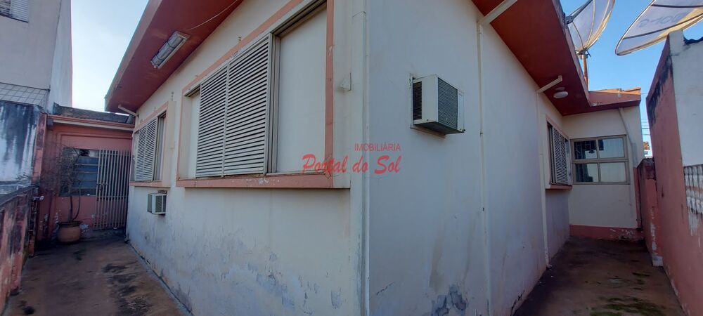 Casa para alugar com 3 quartos, 350m² - Foto 3