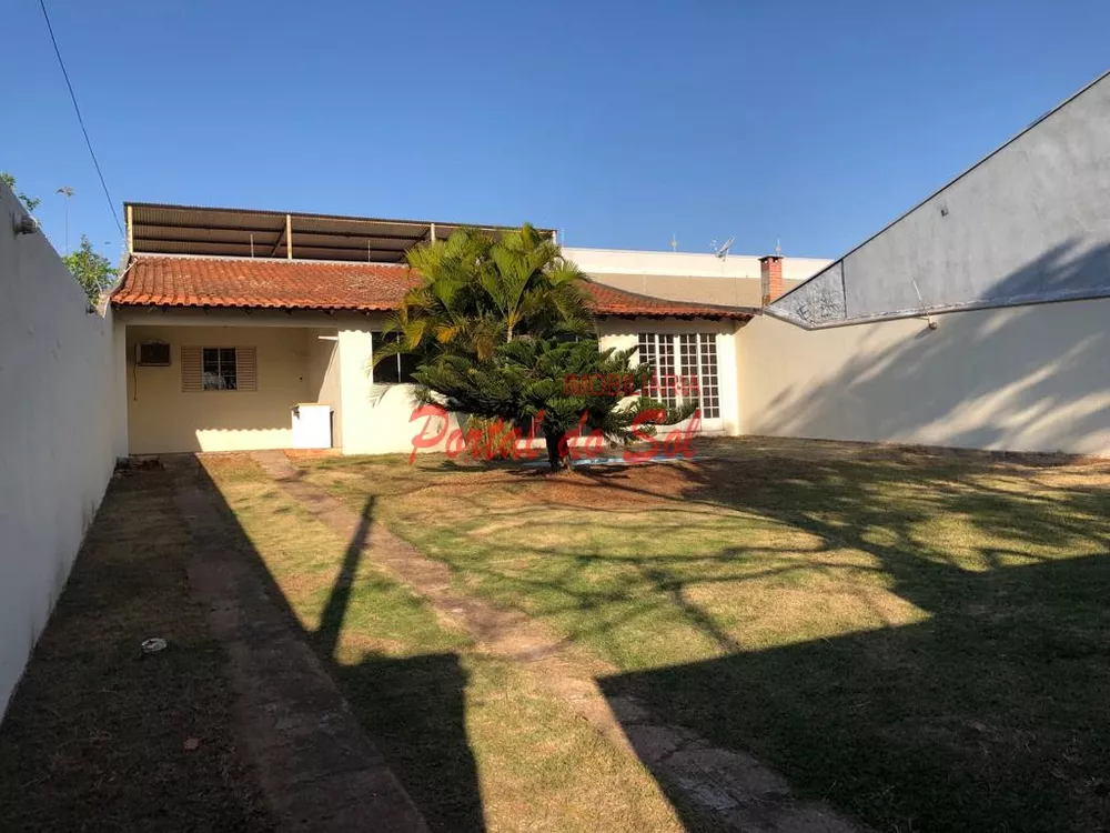 Casa, 2 quartos, 320 m² - Foto 1