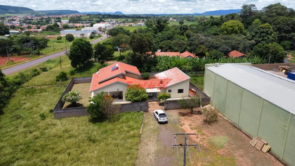Casa, 4 quartos, 257 m² - Foto 2