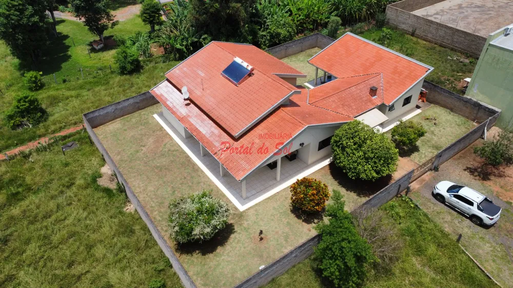 Casa, 4 quartos, 257 m² - Foto 1
