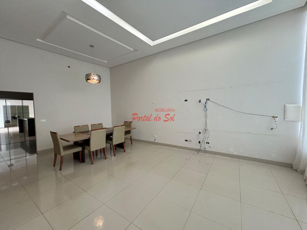 Casa, 3 quartos, 217 m² - Foto 3