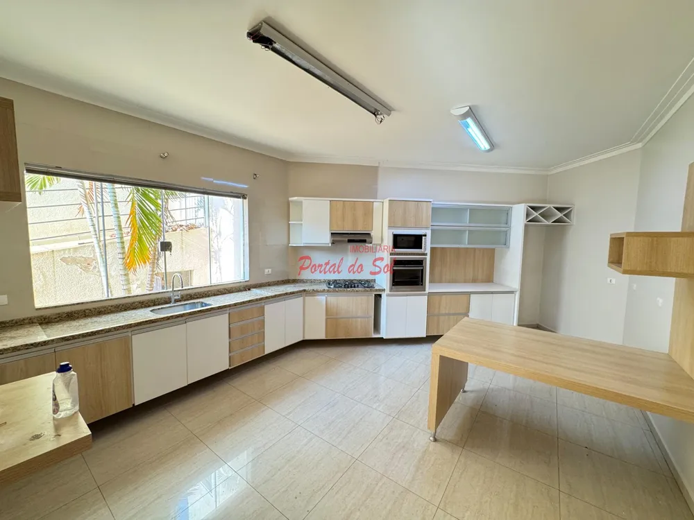 Casa, 4 quartos, 405 m² - Foto 2