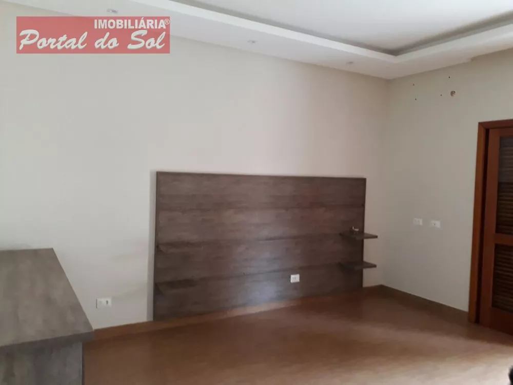 Casa à venda com 3 quartos, 204m² - Foto 8