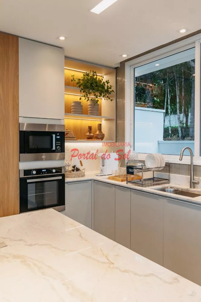 Sobrado, 3 quartos, 270 m² - Foto 6