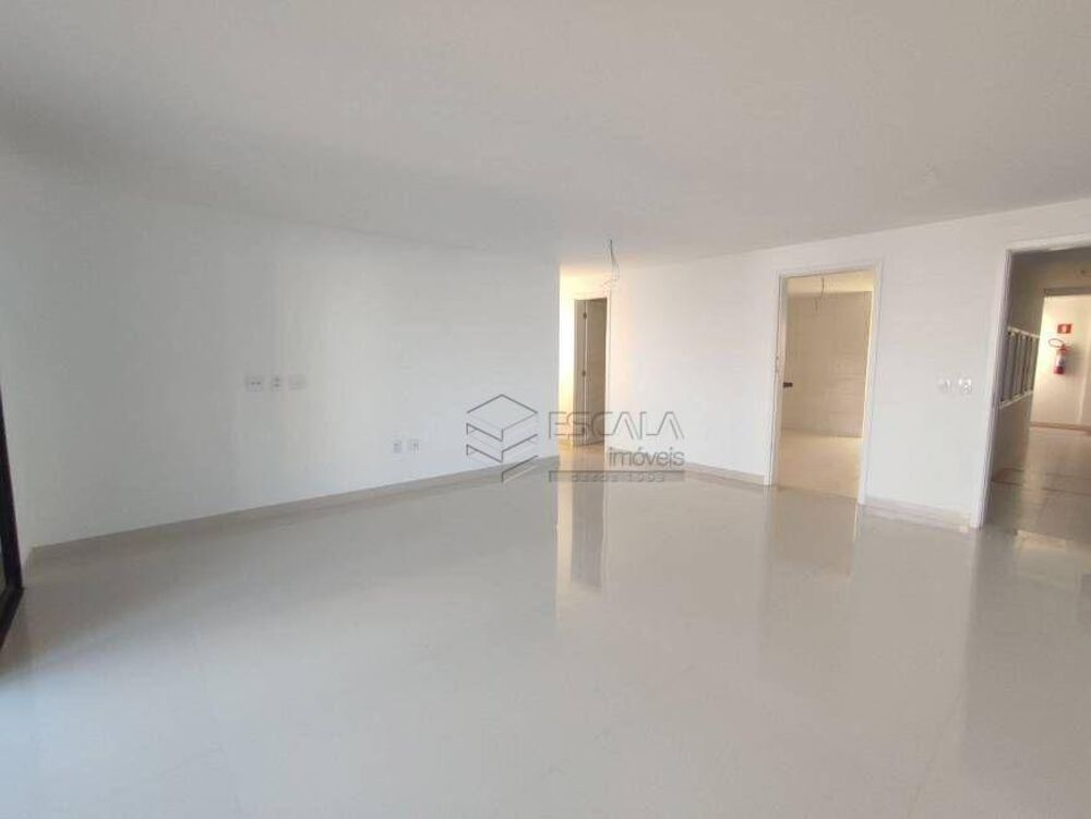 Apartamento à venda com 3 quartos, 162m² - Foto 3