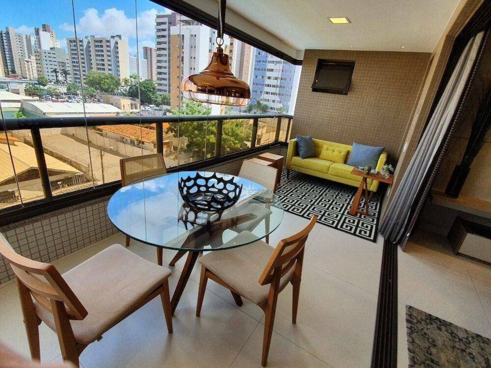 Apartamento à venda com 3 quartos, 162m² - Foto 8