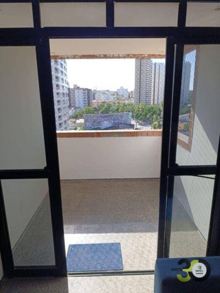 Apartamento à venda com 3 quartos, 114m² - Foto 1