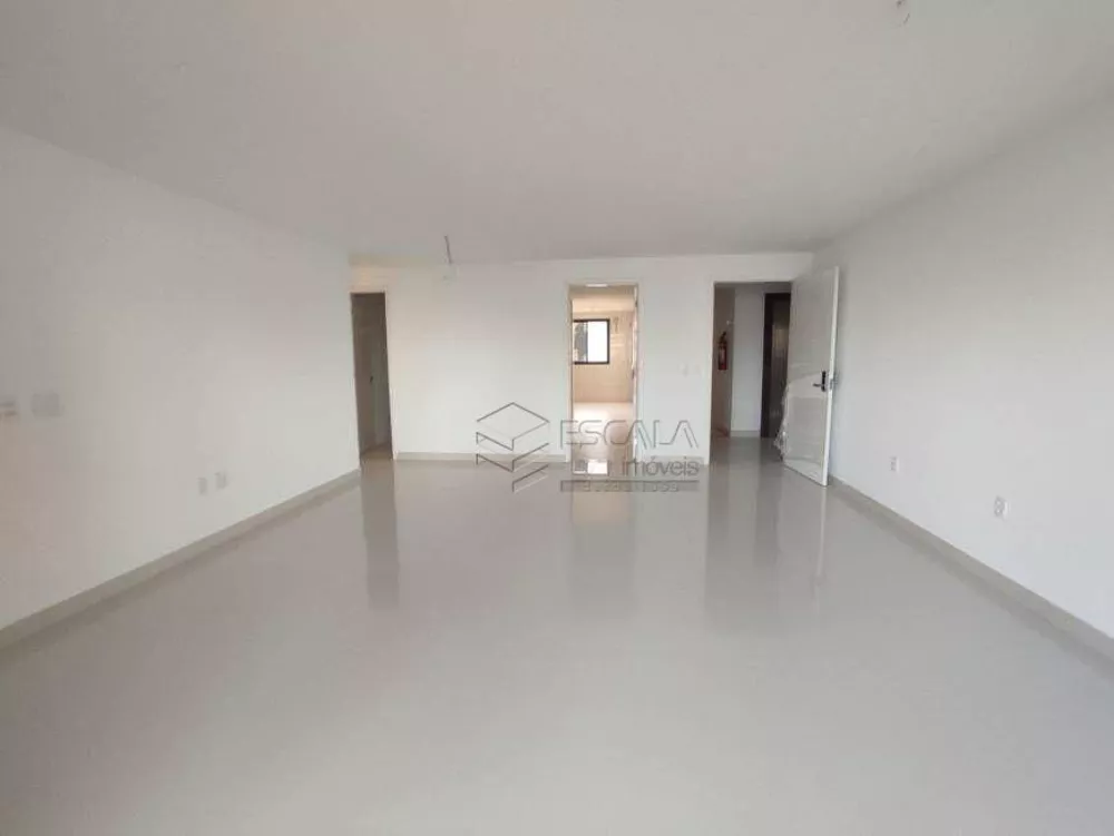 Apartamento à venda com 3 quartos, 162m² - Foto 13