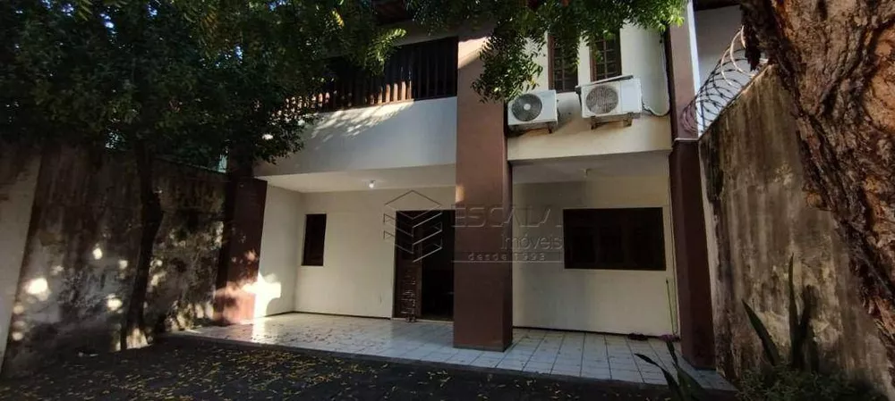 Casa à venda com 3 quartos, 150m² - Foto 2