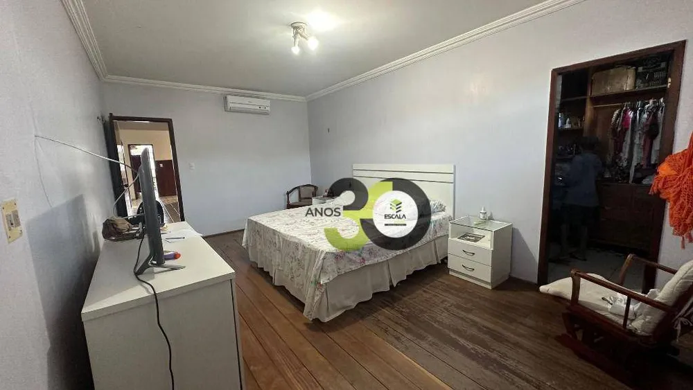 Casa, 4 quartos, 376 m² - Foto 9