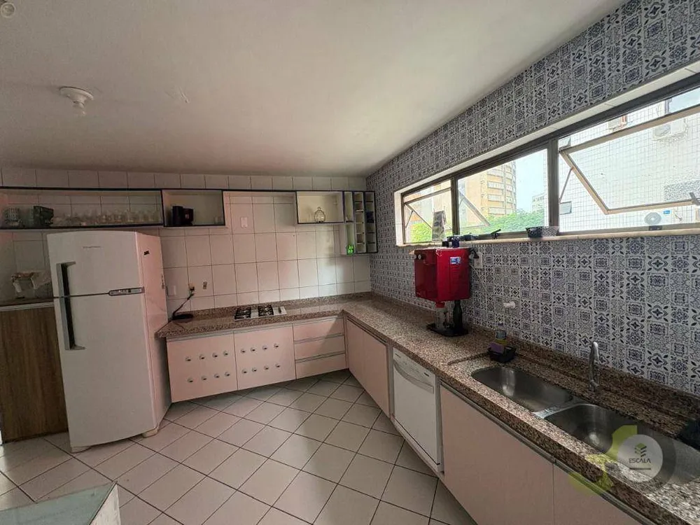 Apartamento, 4 quartos, 187 m² - Foto 11