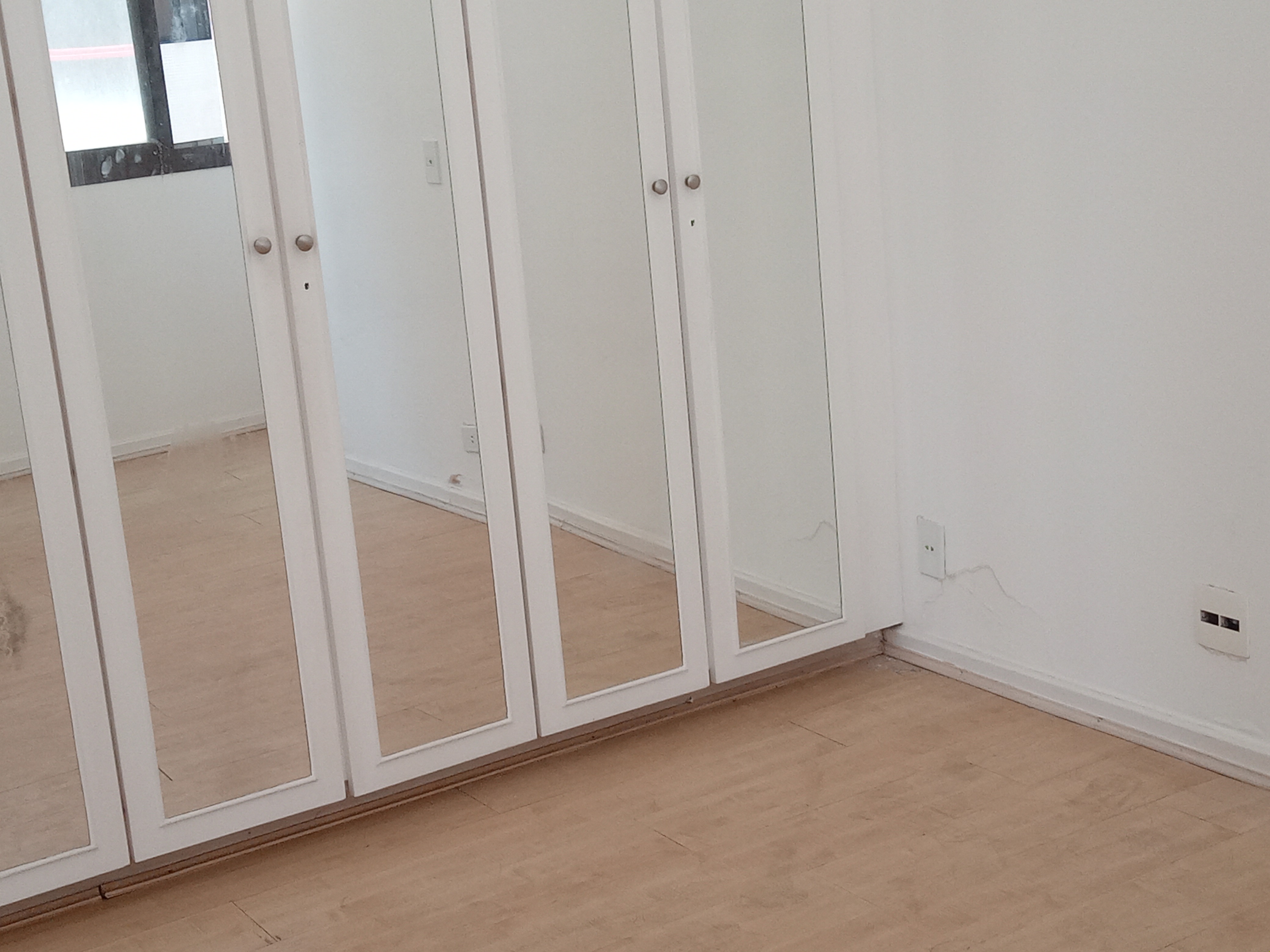 Apartamento à venda com 3 quartos, 150m² - Foto 4