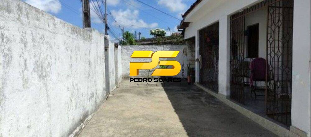 Casa à venda com 3 quartos, 100m² - Foto 1