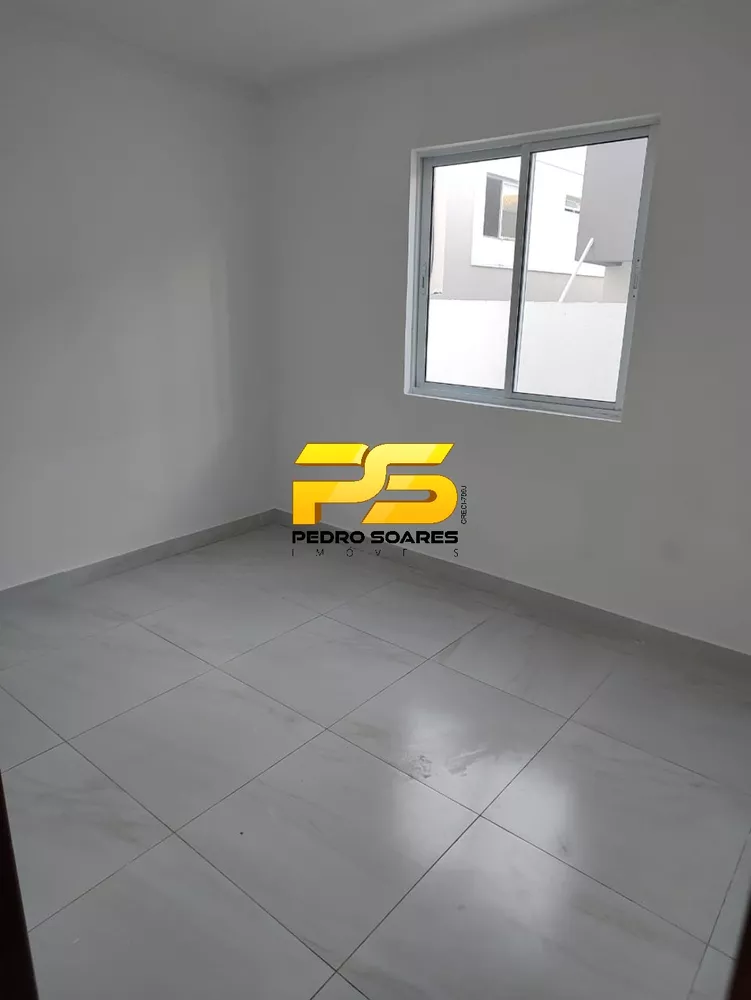 Casa à venda com 3 quartos, 141m² - Foto 4