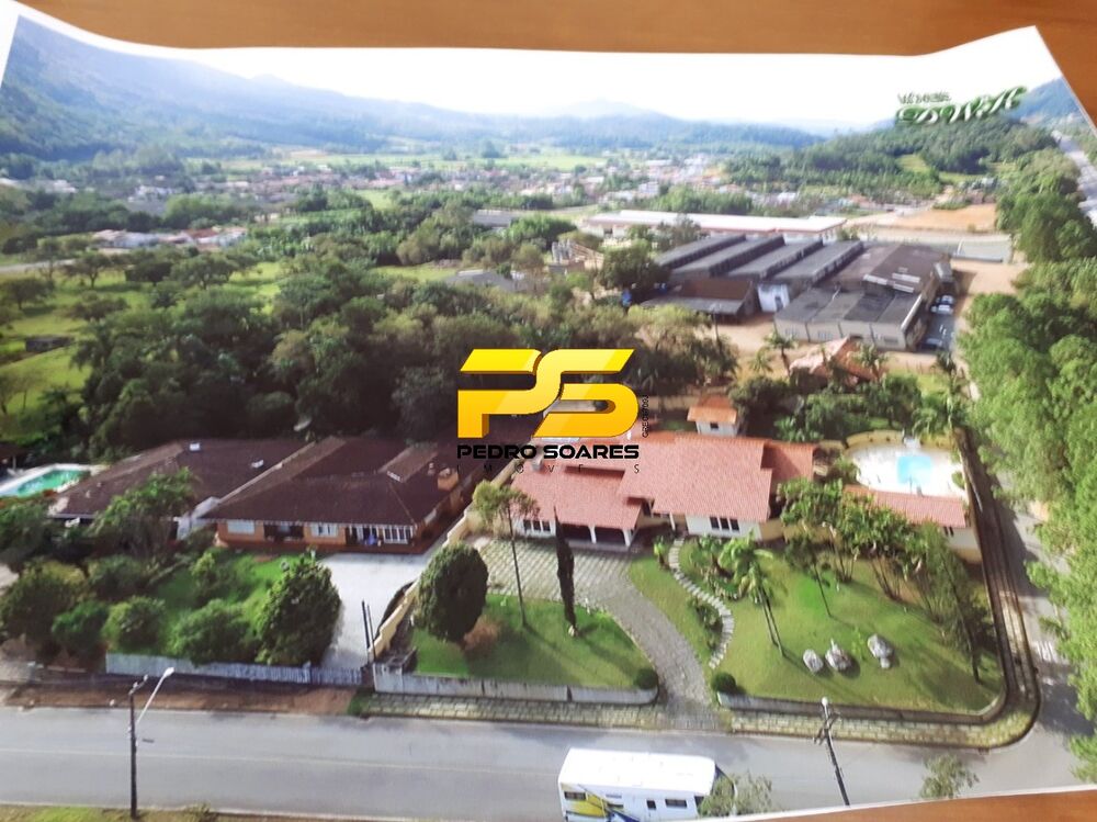 Casa à venda com 5 quartos, 2000m² - Foto 4