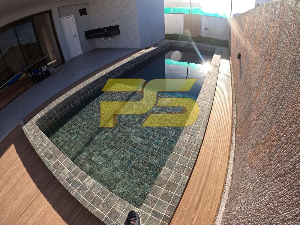 Casa à venda com 3 quartos, 212m² - Foto 4