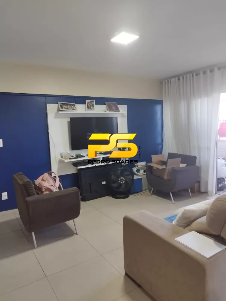 Apartamento à venda com 3 quartos, 141m² - Foto 2