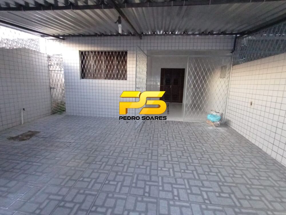 Casa à venda com 3 quartos, 186m² - Foto 1