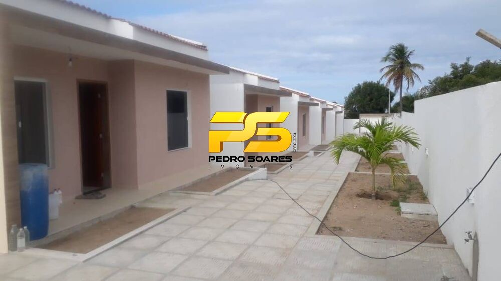 Casa à venda com 2 quartos, 62m² - Foto 4