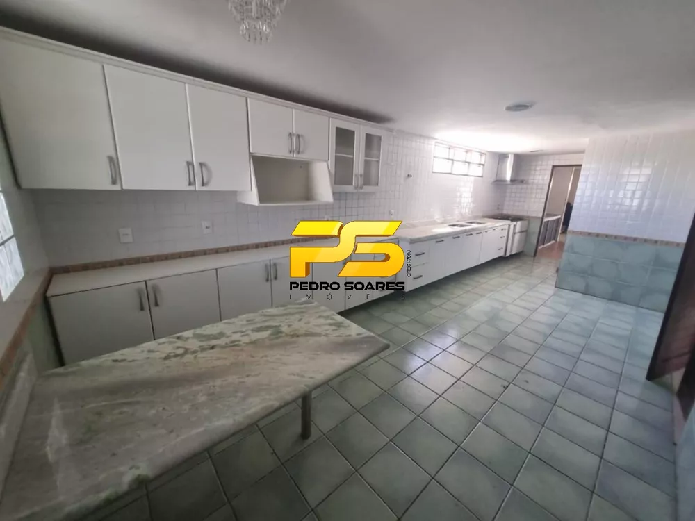 Casa, 7 quartos, 385 m² - Foto 3