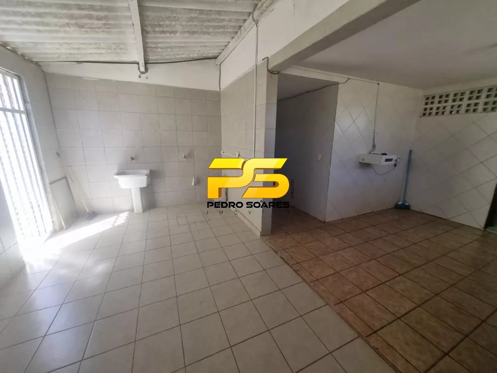 Casa para alugar com 7 quartos, 385m² - Foto 4