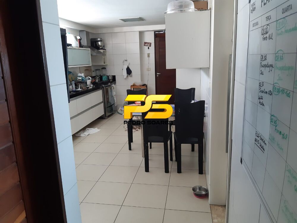 Apartamento para alugar com 4 quartos, 250m² - Foto 4