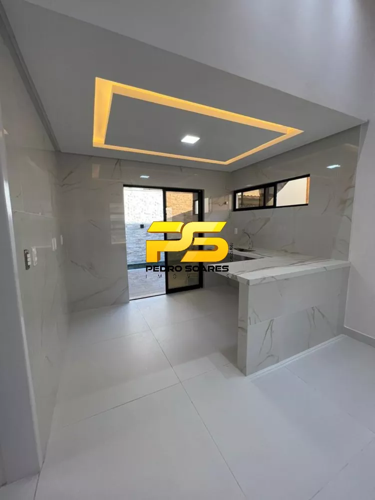 Casa à venda com 3 quartos, 104m² - Foto 2