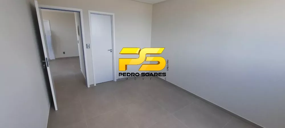 Casa à venda com 4 quartos, 195m² - Foto 4