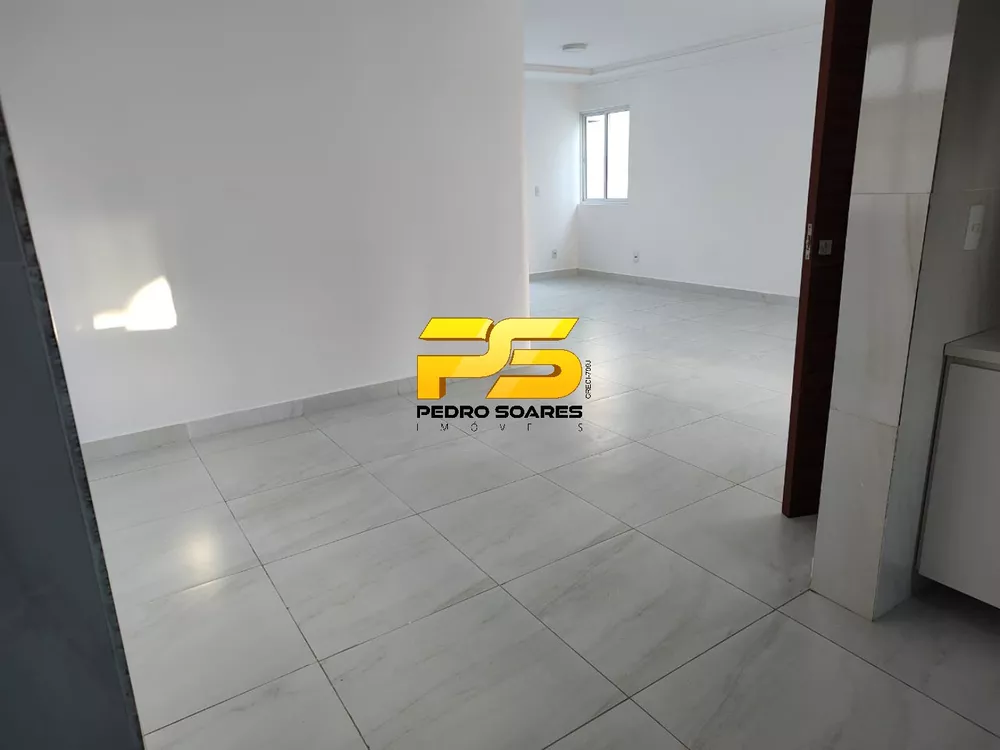 Casa à venda com 3 quartos, 141m² - Foto 2