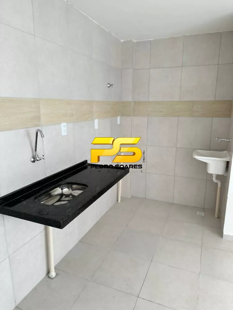 Apartamento à venda com 2 quartos, 41m² - Foto 4