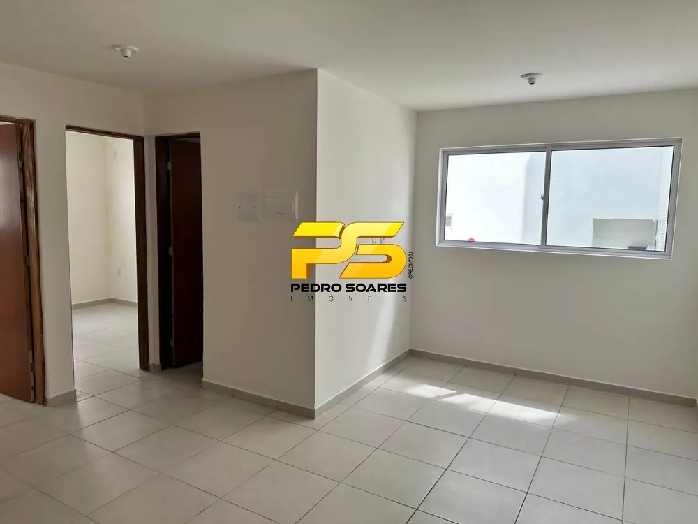 Apartamento à venda com 2 quartos, 41m² - Foto 2