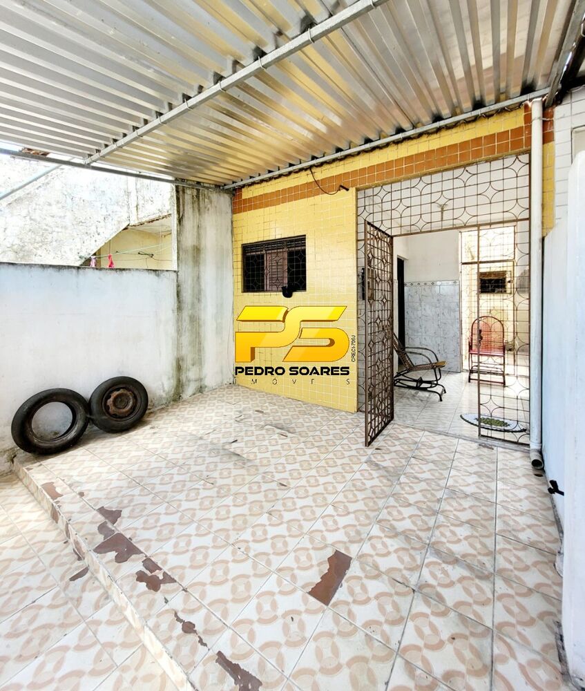 Casa à venda com 3 quartos, 65m² - Foto 4