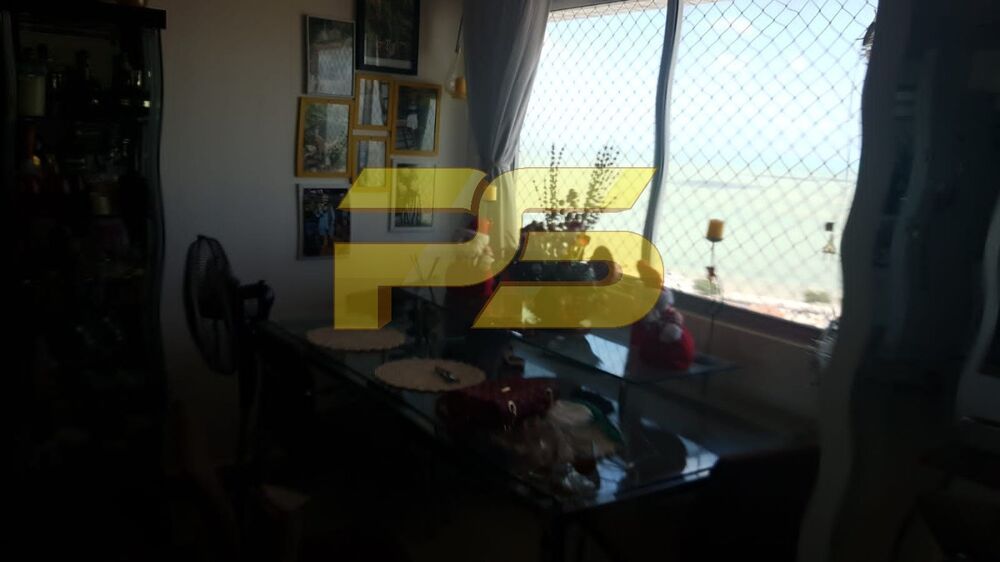 Apartamento à venda com 2 quartos, 75m² - Foto 2