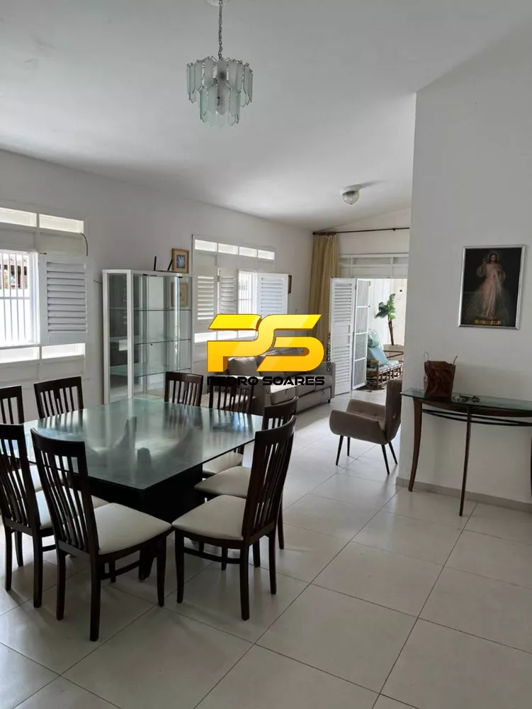 Casa à venda com 5 quartos, 384m² - Foto 3