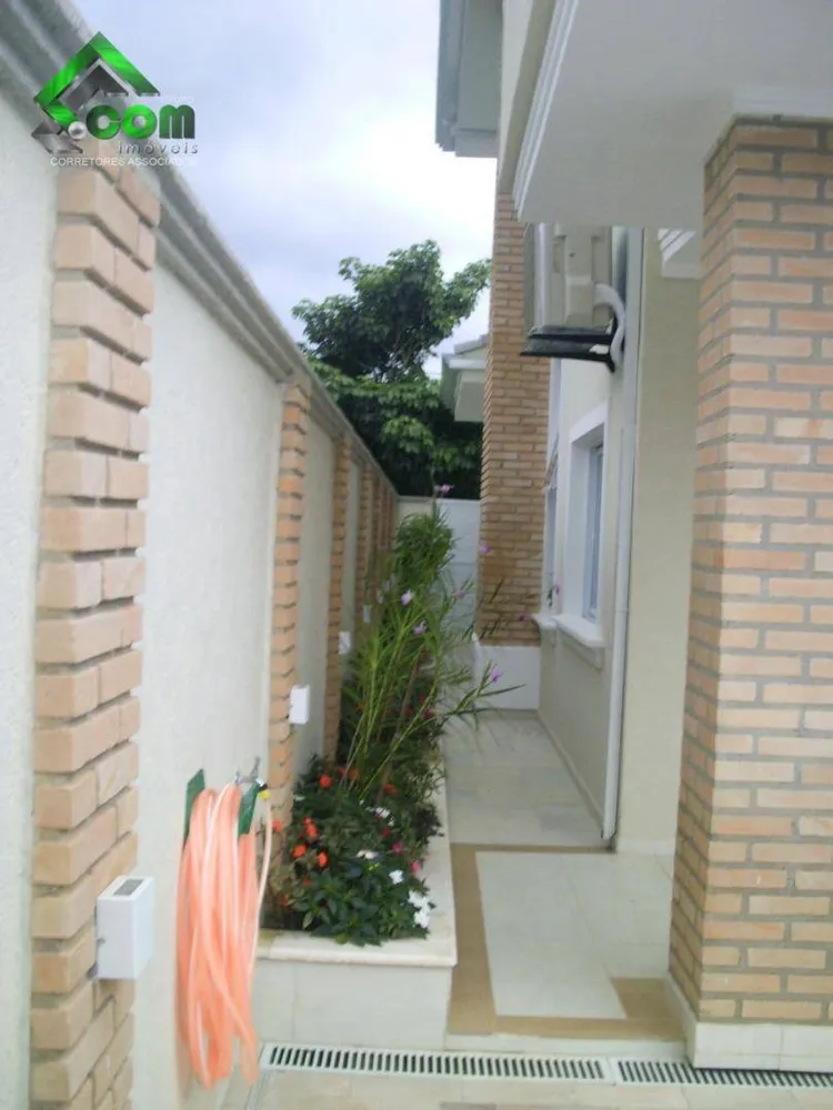 Casa, 5 quartos, 257 m² - Foto 4
