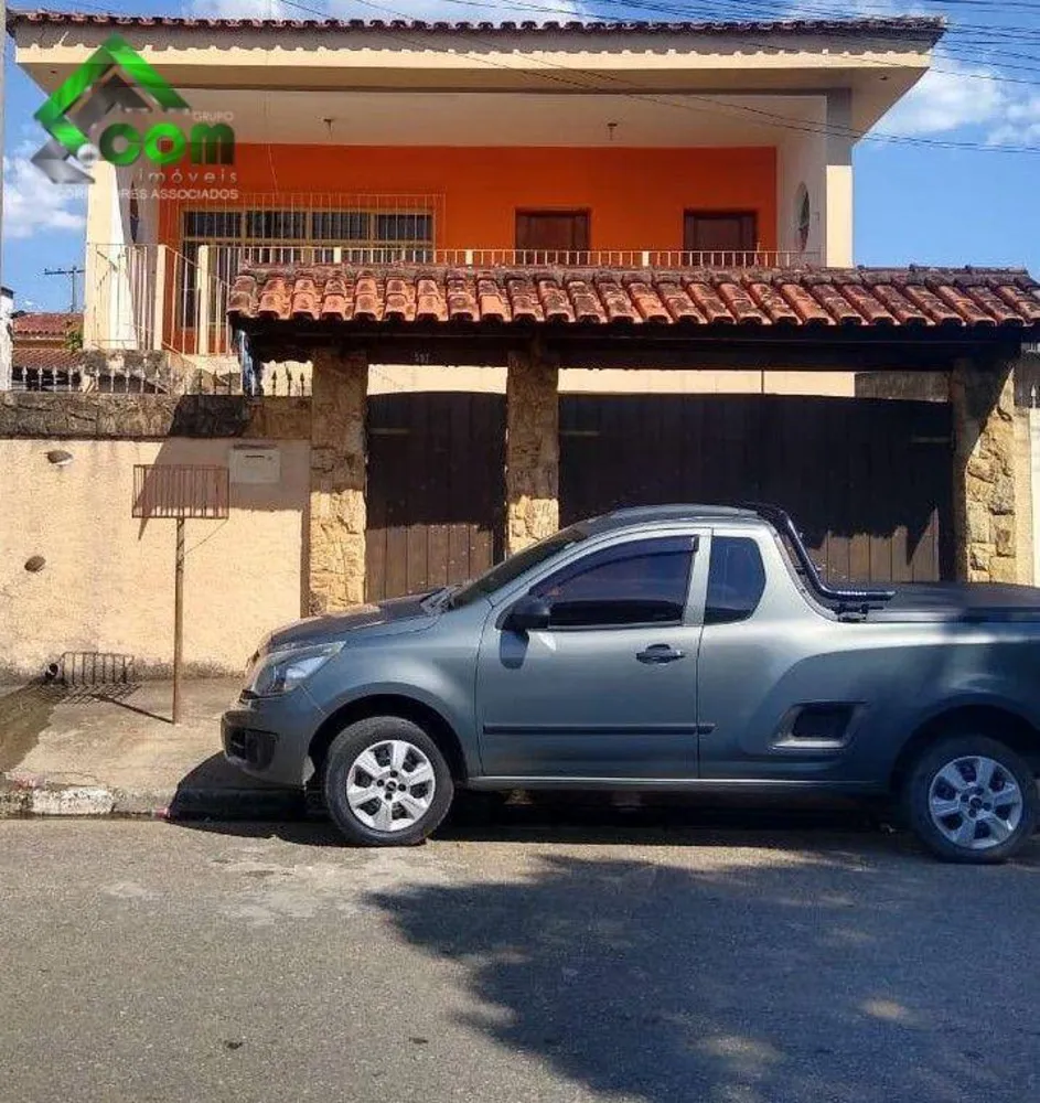Casa, 3 quartos, 213 m² - Foto 1