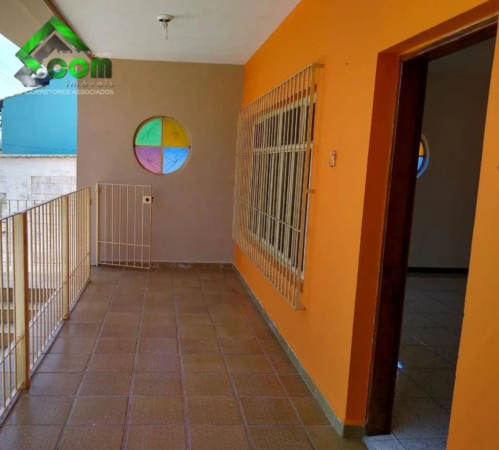 Casa, 3 quartos, 213 m² - Foto 2