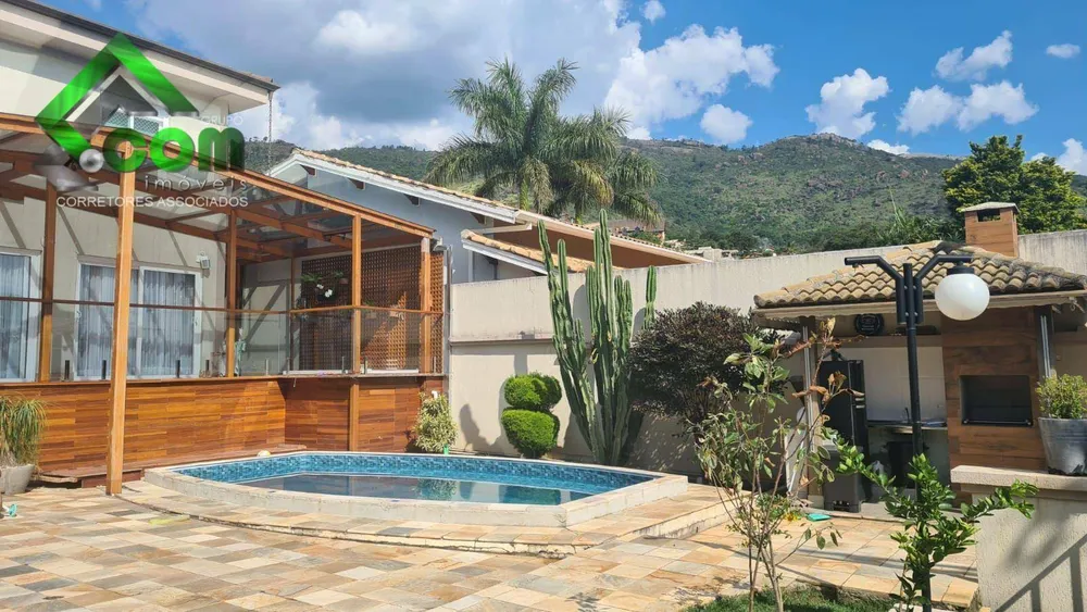 Casa, 4 quartos, 248 m² - Foto 2