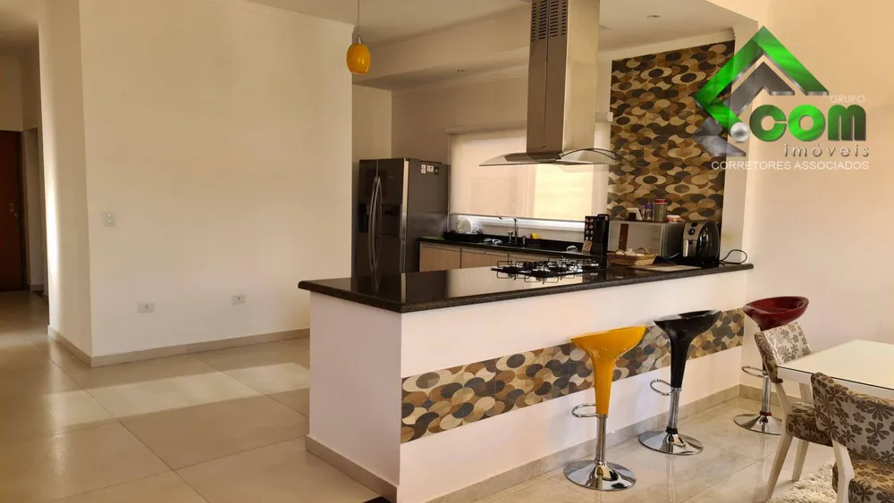 Casa, 4 quartos, 290 m² - Foto 3
