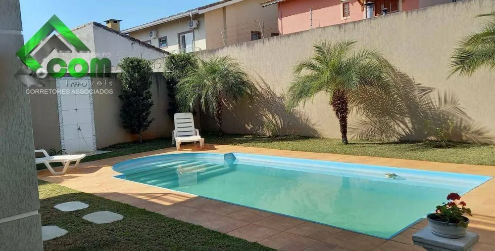 Casa, 3 quartos, 195 m² - Foto 2