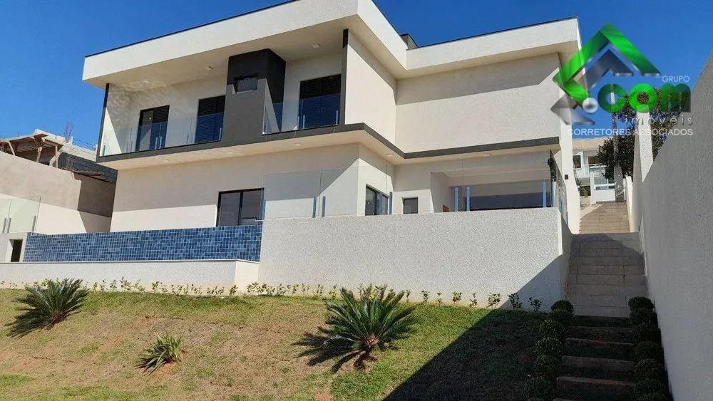 Casa, 3 quartos, 221 m² - Foto 1