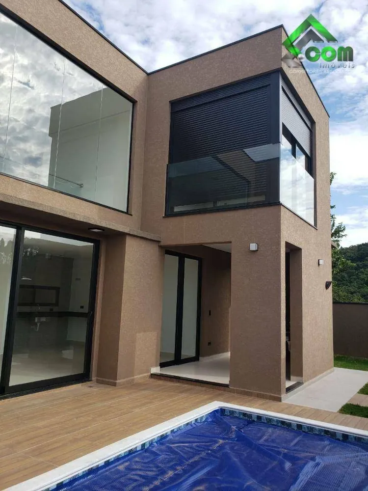 Casa, 3 quartos, 201 m² - Foto 1