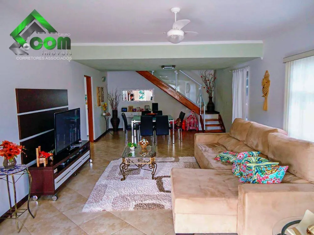 Casa, 3 quartos, 240 m² - Foto 2