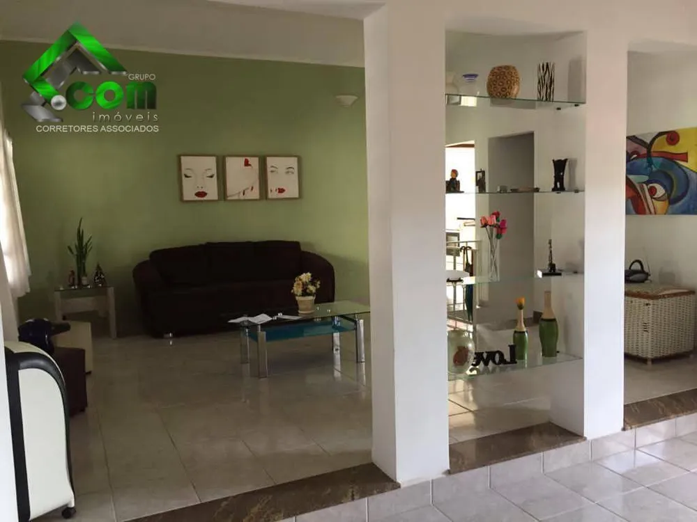 Casa, 3 quartos, 210 m² - Foto 2