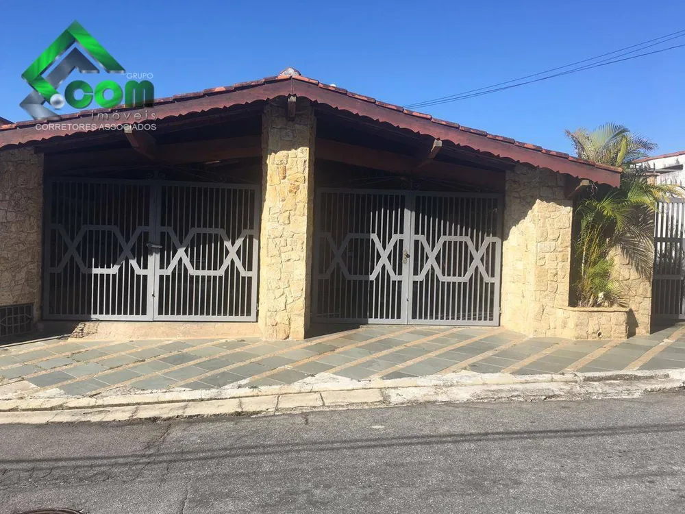 Casa, 3 quartos, 210 m² - Foto 1