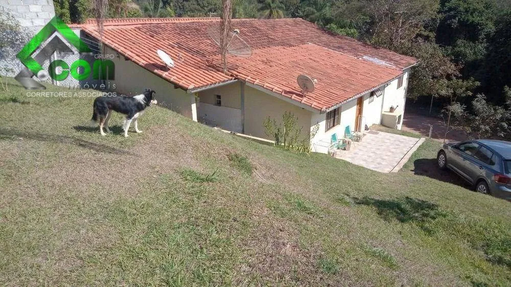 Chácara, 3 quartos, 2295 m² - Foto 1