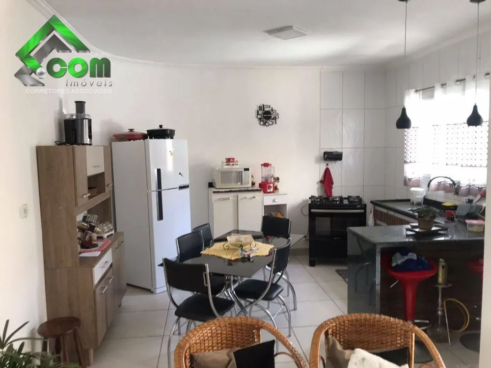 Casa, 3 quartos, 233 m² - Foto 4